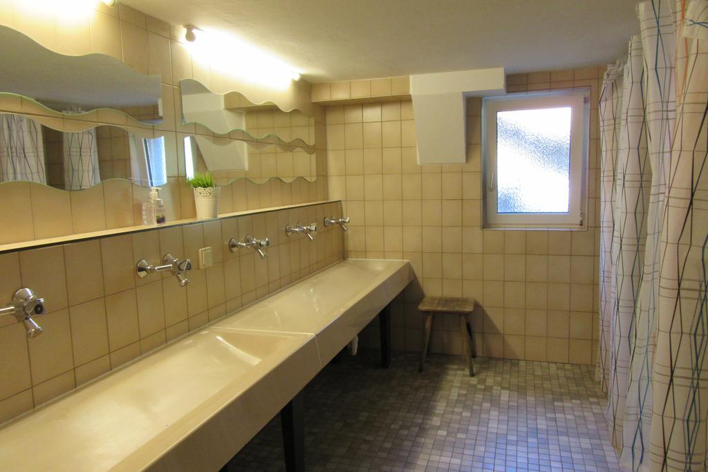 אוברסטדורף Mountain Hostel מראה חיצוני תמונה